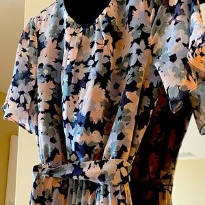 Pleated Dress With a Nice Print